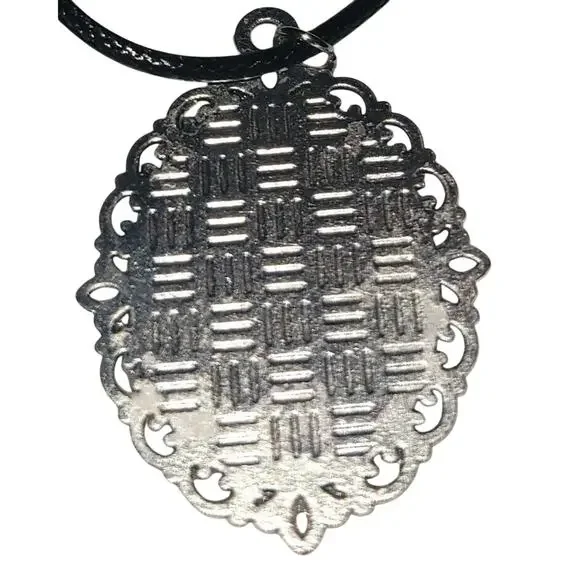 Handmade Acrylic Skin Pendant Necklace Oval Purple Green White Pink Silver Black - Picture 3 of 4